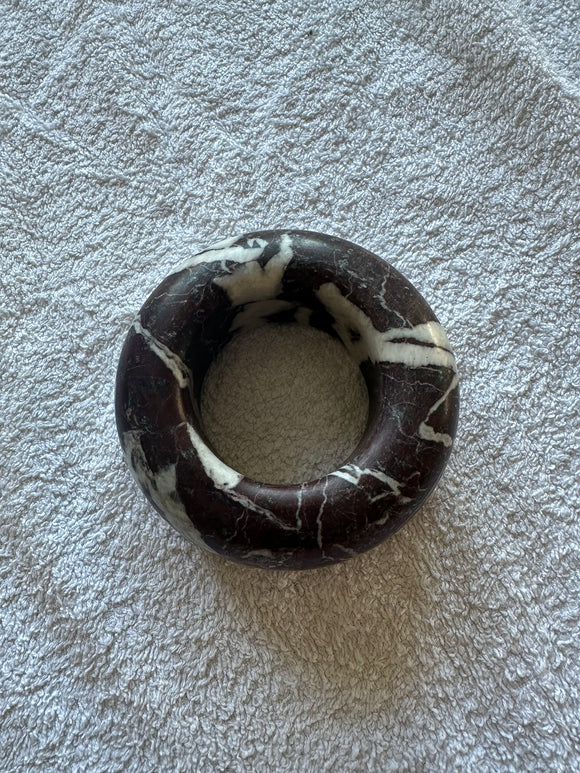 Small Marble Porthole or Portal - Burgandy/white